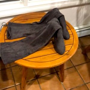 Lightly worn boots.great condition